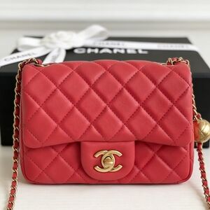 Chanel Classic Flap Mini in Quilted